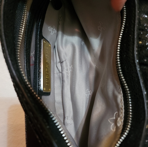 Judith Ripka Black BOW Clutch with Silver Accents EUC - Picture 11 of 14